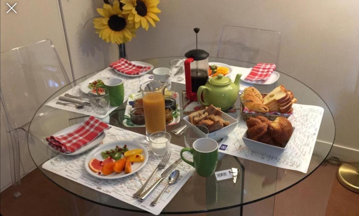 52 Clichy Bed&Breakfast - Chambre d'hôtes Paris Extérieur photo